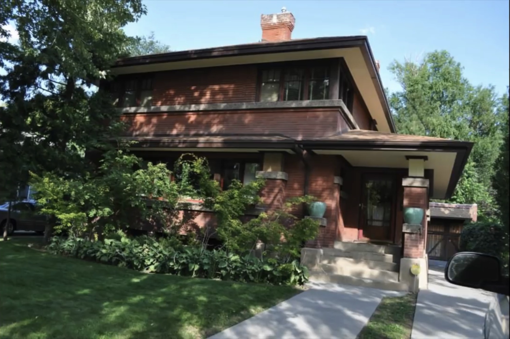 2538 Van Buren Ave Exterior 1.jpeg