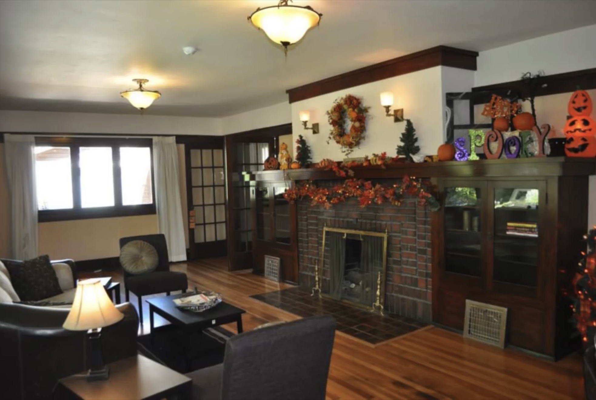 2538 Van Buren Ave Interior 2.jpeg
